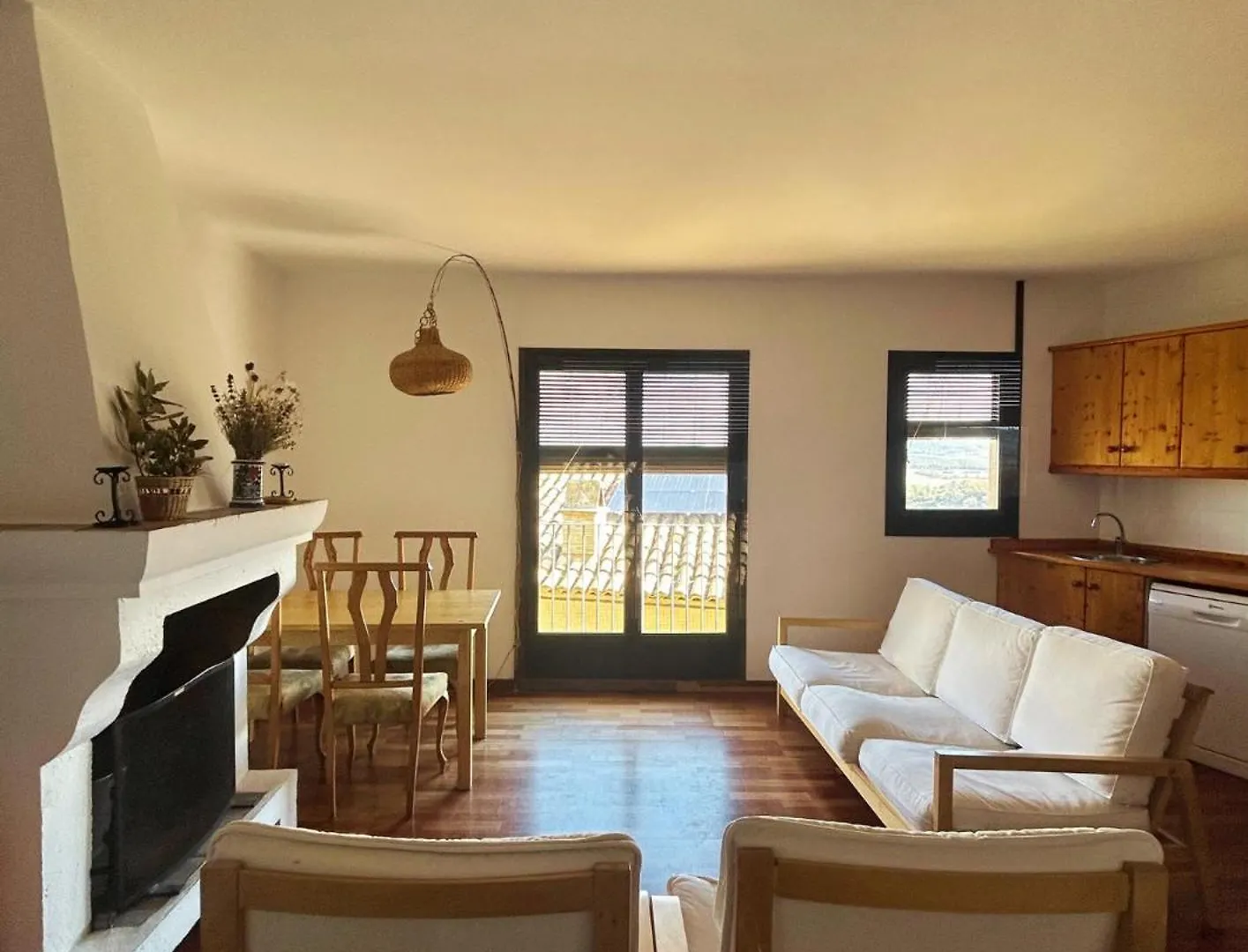 Apartamento Con Chimenea - Golfes Cal Gravat Montsonis